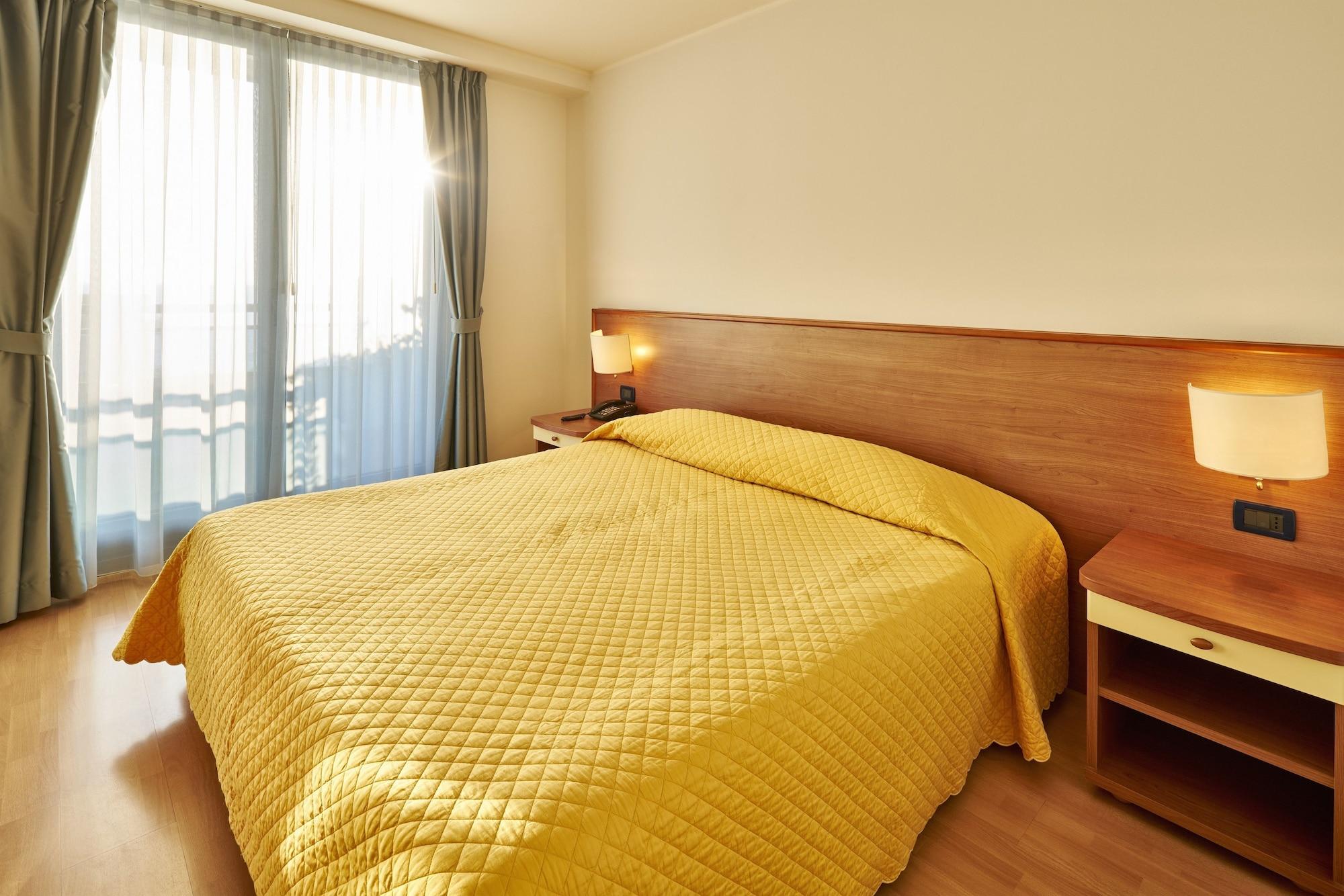 Hotel Fonzari Grado Ngoại thất bức ảnh