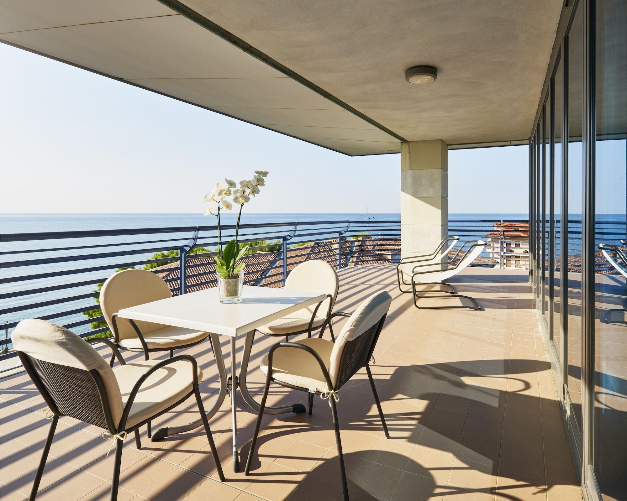 Hotel Fonzari Grado Ngoại thất bức ảnh